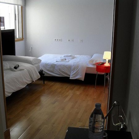 Hotel Ofi A Coruña Kamer foto