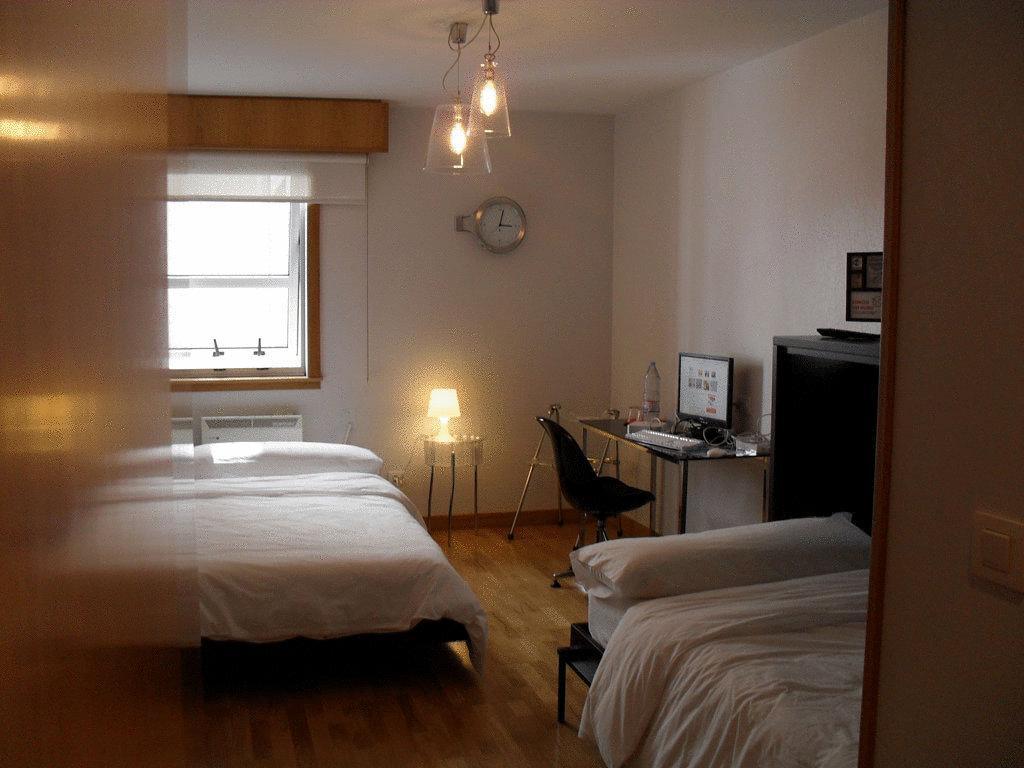 Hotel Ofi A Coruña Kamer foto