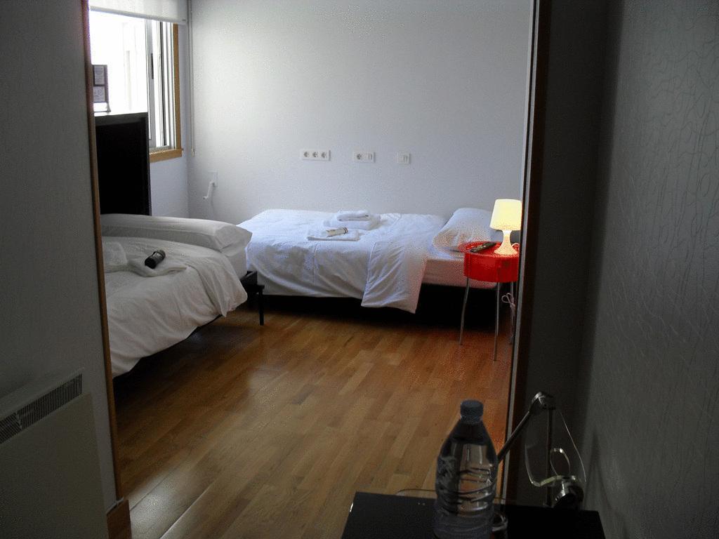 Hotel Ofi A Coruña Kamer foto